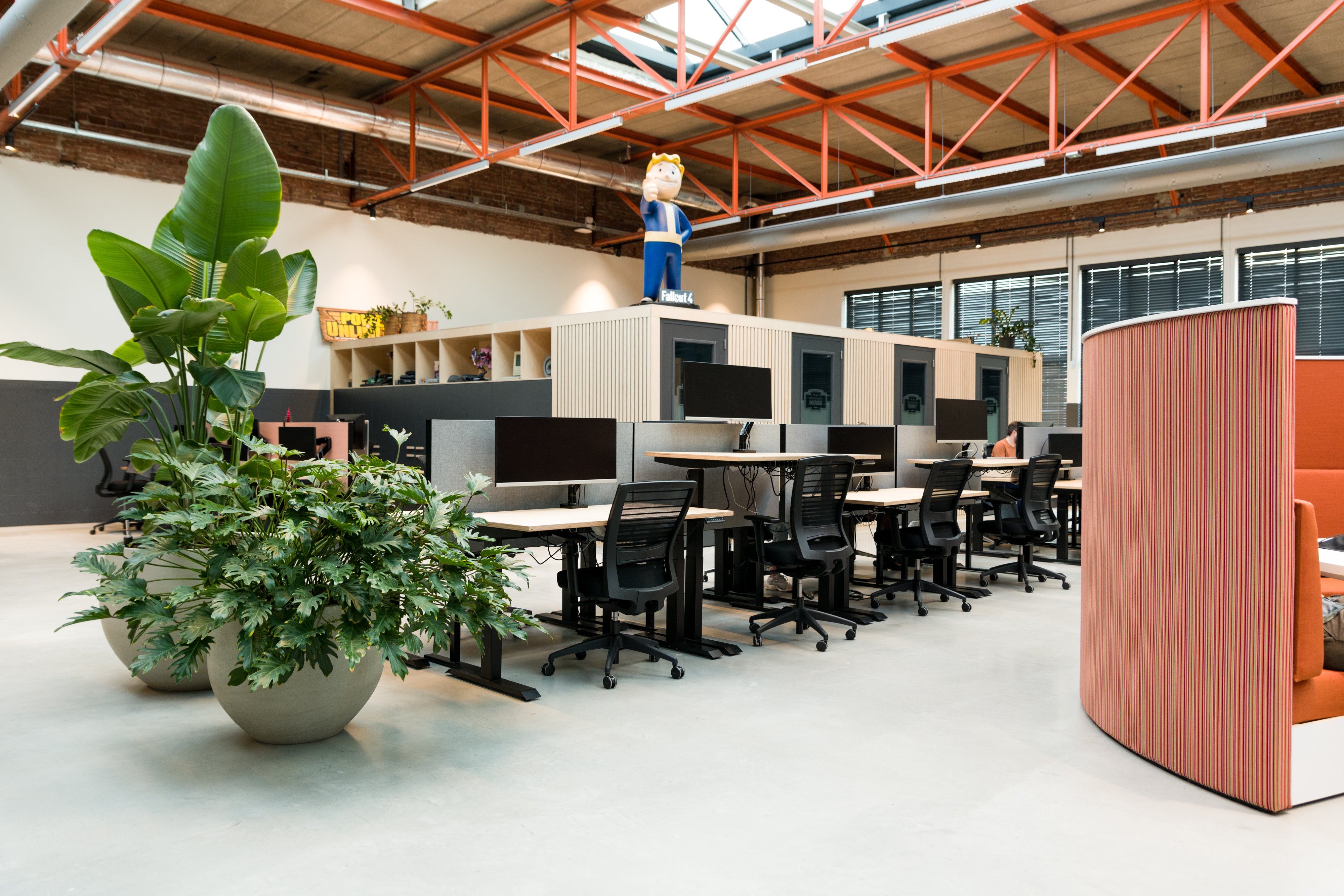 Strategische werkplekinrichting: gebruik je werkplek als HR tool voor employer branding, welzijn en productiviteit van medewerkers.