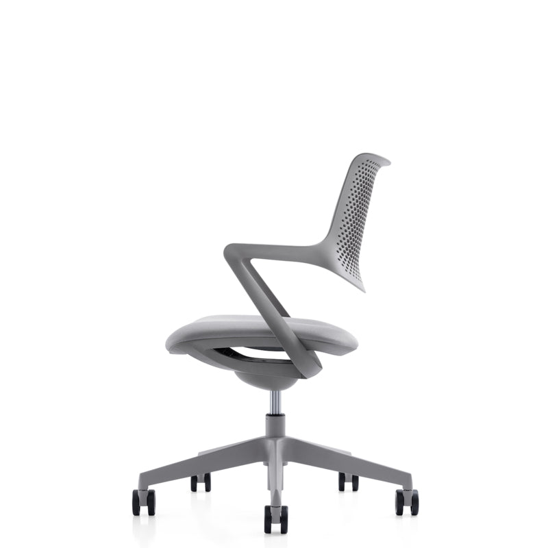 Dynamische vergaderstoel Reev